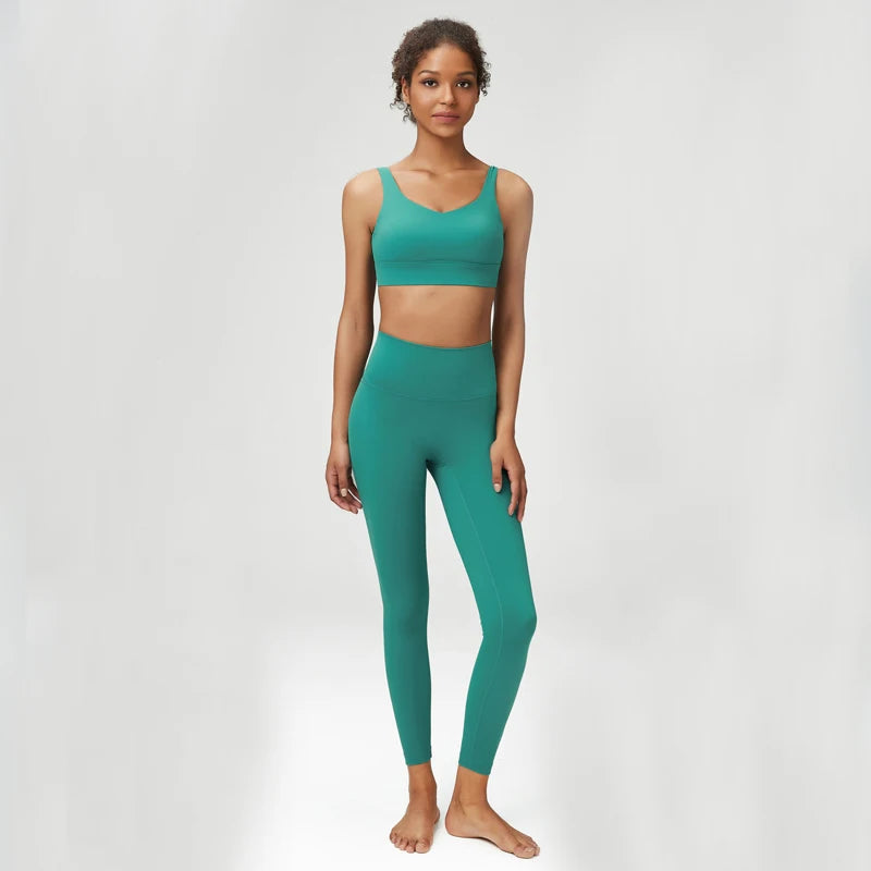 Two Piece Fitness Yoga Set For Women Breathable MoistureWicking ProPerformanceWear