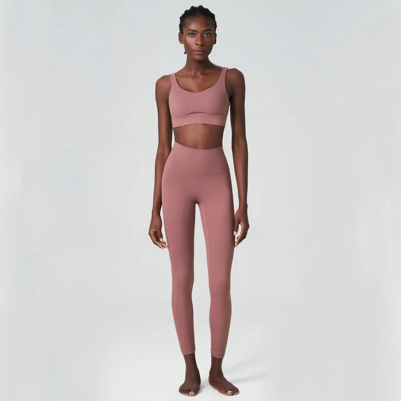 Two Piece Fitness Yoga Set For Women Breathable MoistureWicking ProPerformanceWear
